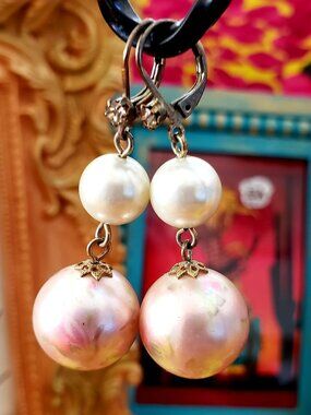 Betsey Johnson Vintage Large Cream Pink Rosebud Floral Pearl Dangle Earrings Y2K